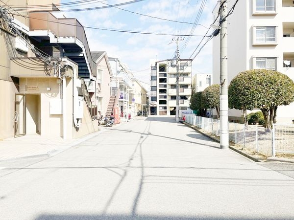 尼崎市東園田町７丁目　新築一戸建て　第２８　２号棟