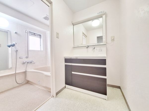 芦屋緑２住宅５号棟　中古マンション