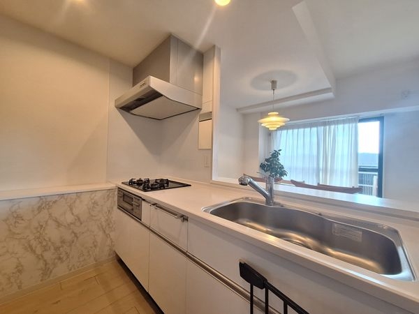 サンリーノ逆瀬川野上　中古マンション