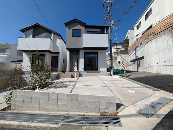 芦屋市朝日ケ丘町　新築一戸建て　１期　１号棟