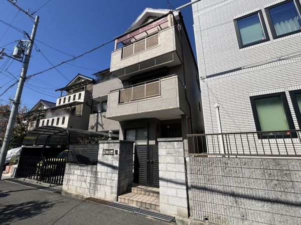 尼崎市東園田町８丁目の中古一戸建て