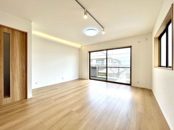 尼崎市東園田町８丁目の中古一戸建て