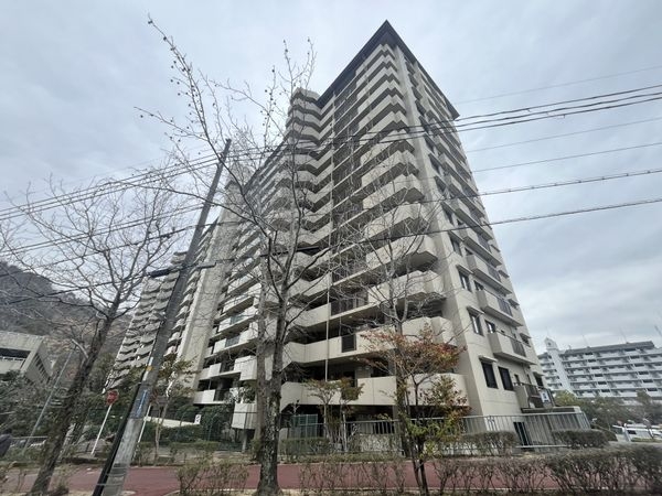ラ・ビスタ宝塚エスティオ２番館　中古マンション