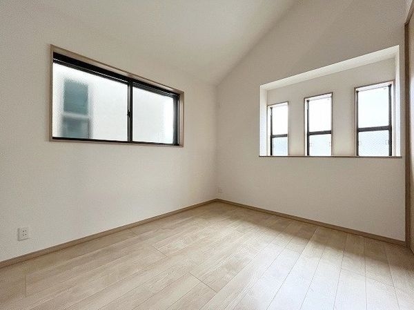 尼崎市大庄北４丁目　新築一戸建て