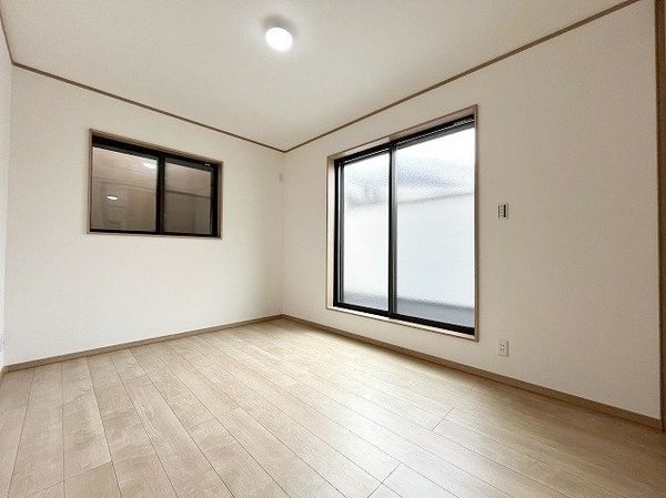 尼崎市大庄北４丁目　新築一戸建て