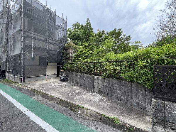 宝塚市山本野里２丁目の中古一戸建て