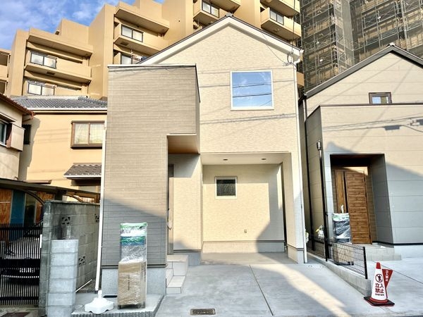 宝塚市山本野里２丁目　新築一戸建て