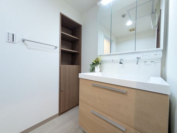 ロイヤルコート逆瀬川　中古マンション