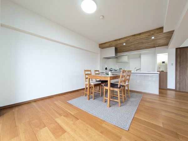 ロイヤルコート逆瀬川　中古マンション