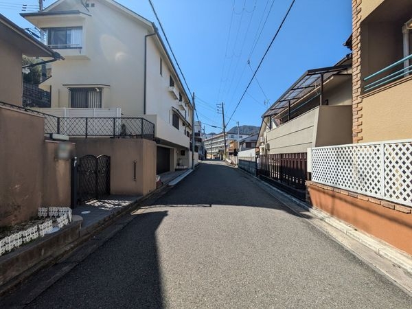 芦屋市東山町の中古一戸建て