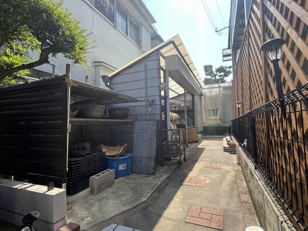 西宮市浜甲子園１丁目の中古一戸建て