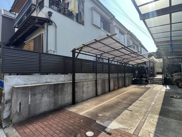 西宮市浜甲子園１丁目　中古一戸建て