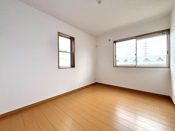 尼崎市南七松町２丁目の中古一戸建て