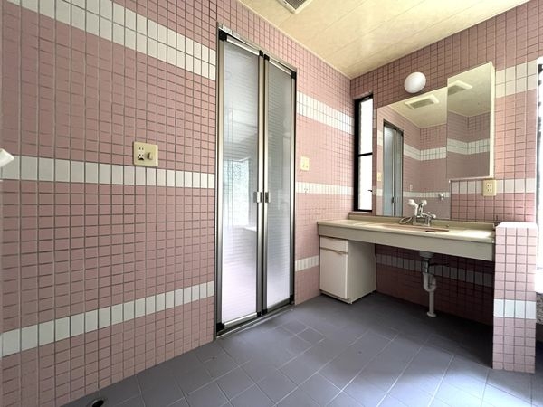 宝塚市仁川うぐいす台の中古一戸建て