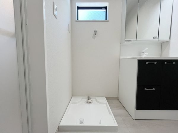 尼崎市稲葉荘２丁目　新築一戸建て