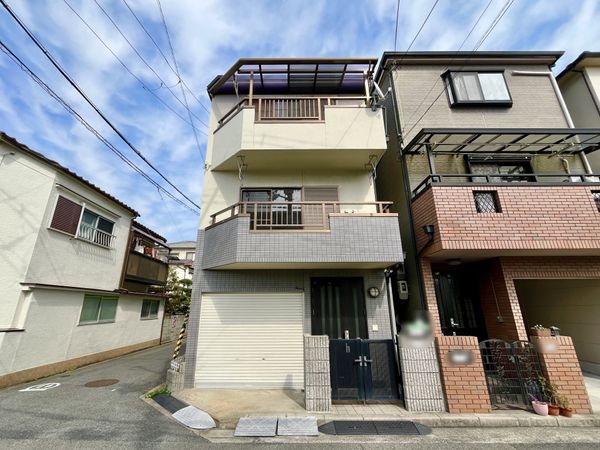 尼崎市食満６丁目　中古一戸建て