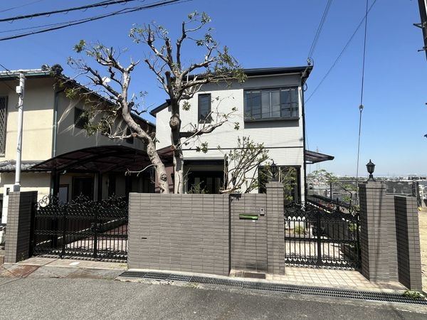 西宮市深谷町　中古一戸建て