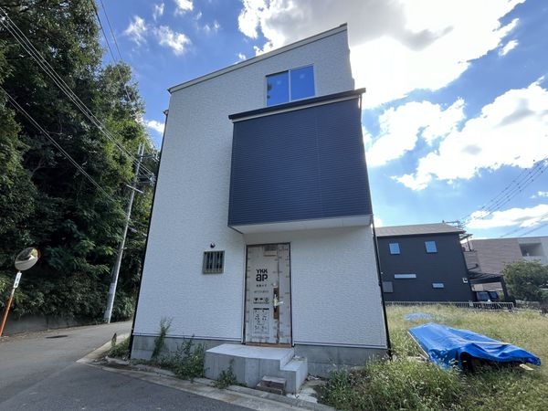 尼崎市東園田町２丁目　新築一戸建て　２２号地