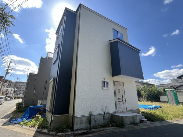 尼崎市東園田町２丁目　新築一戸建て　２２号地