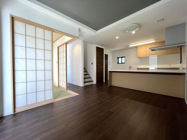尼崎市東園田町２丁目　新築一戸建て　５号地