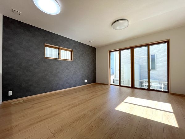尼崎市東園田町２丁目　新築一戸建て　６号地