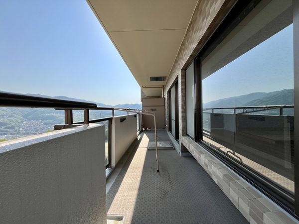ラ・ビスタ宝塚サウステラス二番館　中古マンション