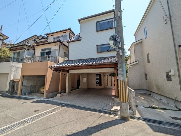 西宮市門戸西町　中古一戸建て
