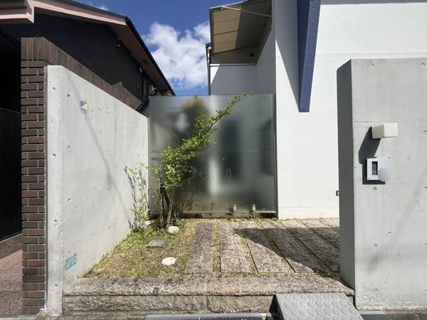 芦屋市三条町　中古一戸建て