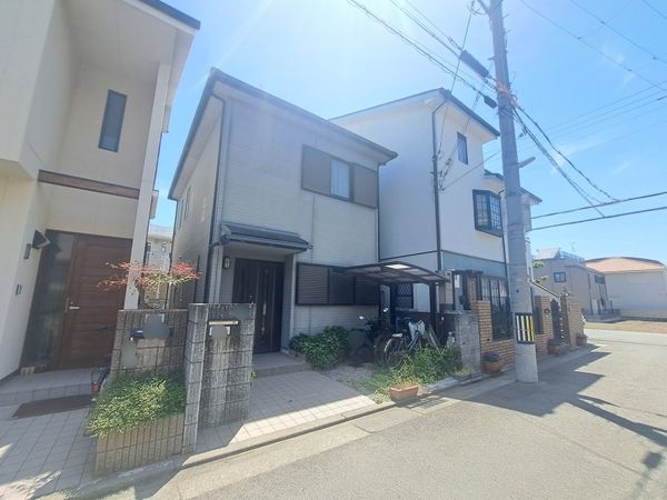 西宮市高木西町の中古一戸建て