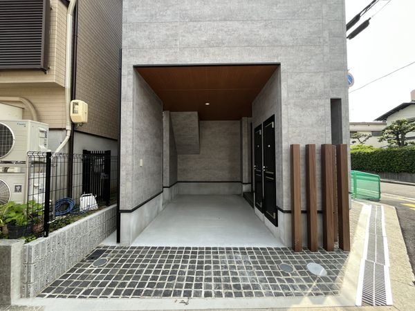 西宮市甲子園町　新築一戸建て