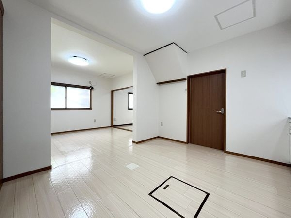 西宮市東鳴尾町２丁目の中古一戸建て