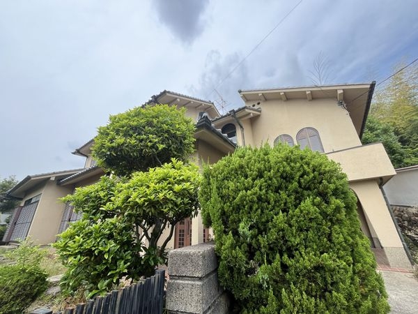 宝塚市花屋敷つつじガ丘の中古一戸建て