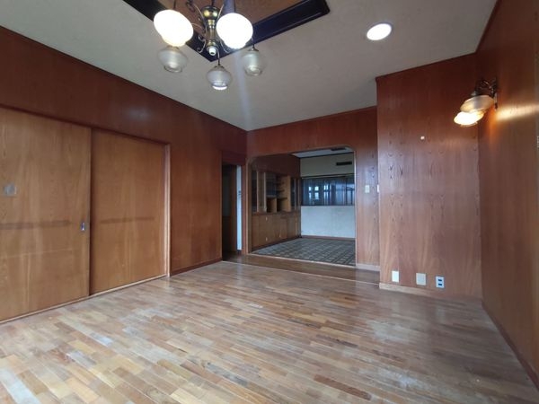 宝塚市花屋敷つつじガ丘の中古一戸建て