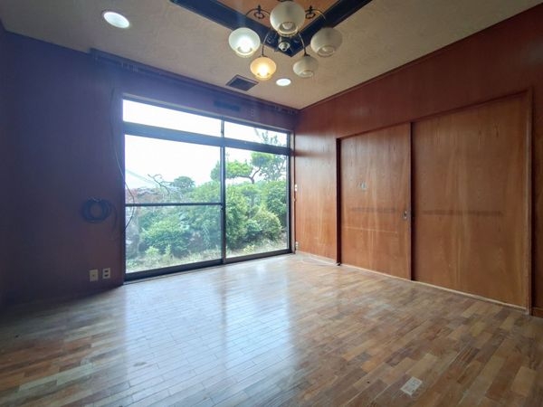 宝塚市花屋敷つつじガ丘の中古一戸建て