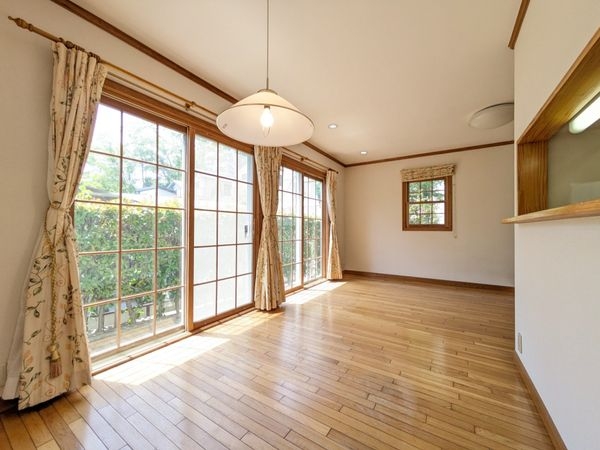 芦屋市山芦屋町の中古一戸建て