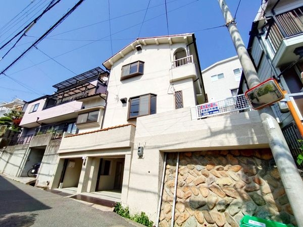 西宮市五月ケ丘　中古一戸建て