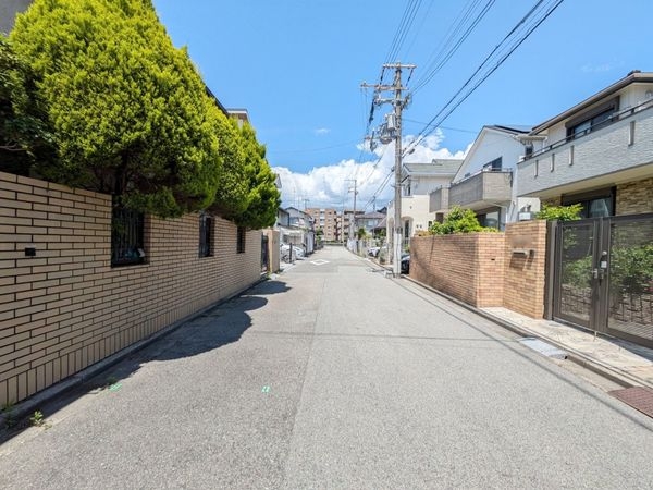 西宮市甲子園砂田町　中古一戸建て