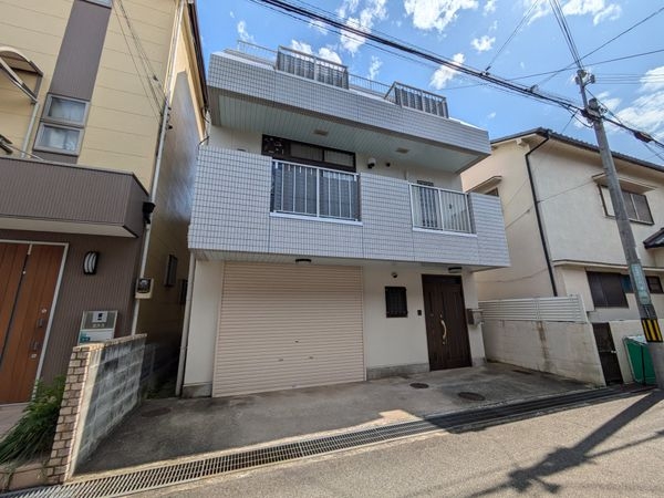 西宮市小松東町２丁目の中古一戸建て