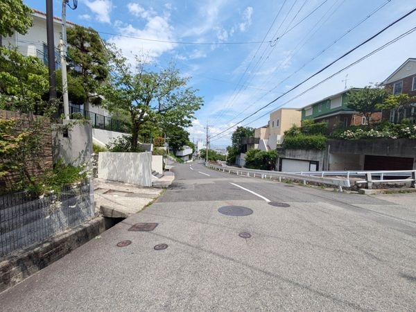 西宮市甲陽園目神山町の中古一戸建て