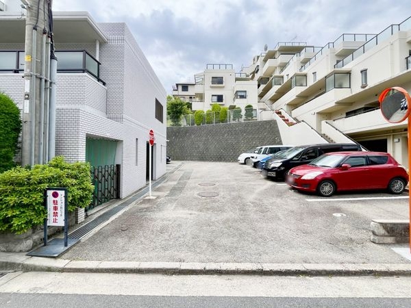ライオンズマンション雲雀丘花屋敷第二　中古マンション