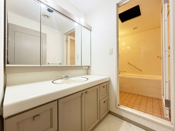 阪急逆瀬台アヴェルデ２番館　中古マンション