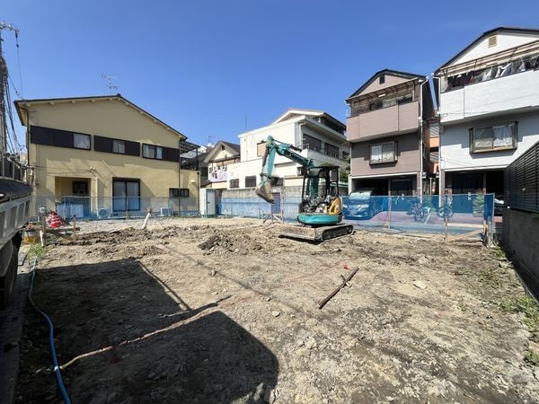 尼崎市上坂部３丁目　新築一戸建て