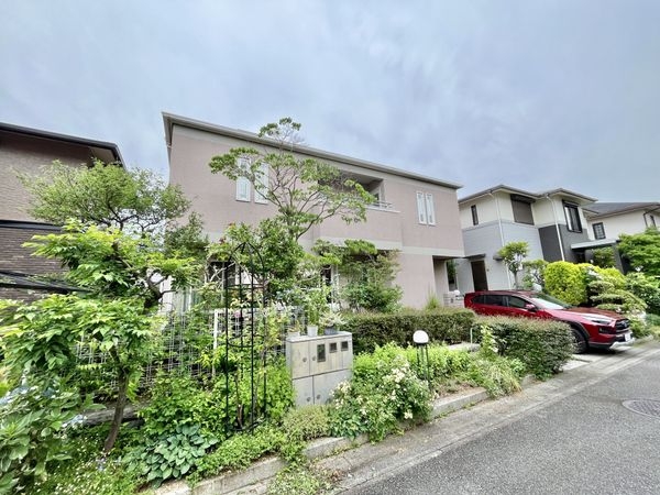 宝塚市山手台西２丁目の中古一戸建て