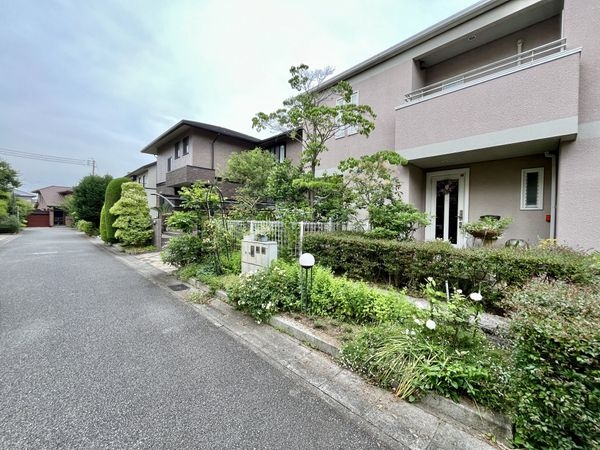 宝塚市山手台西２丁目の中古一戸建て