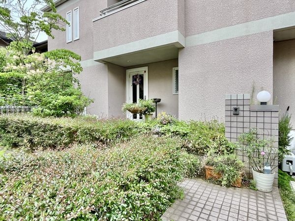 宝塚市山手台西２丁目　中古一戸建て