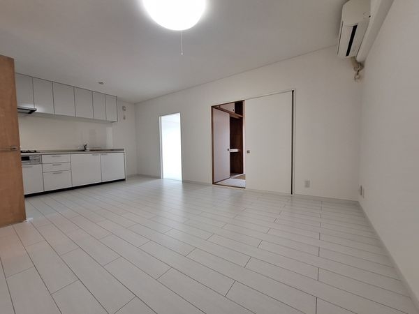 万葉ハイツ園田 中古マンション(リビング)