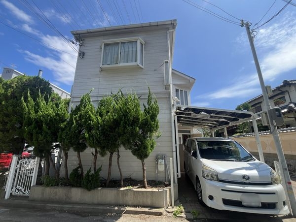 宝塚市今里町　中古一戸建て