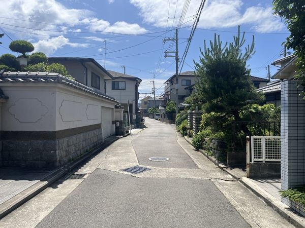 宝塚市今里町　中古一戸建て
