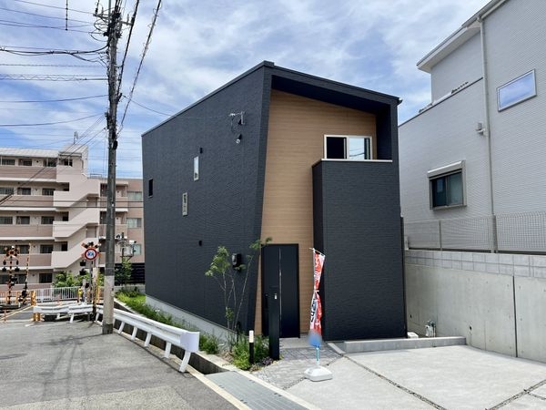 宝塚市平井３丁目　新築一戸建て