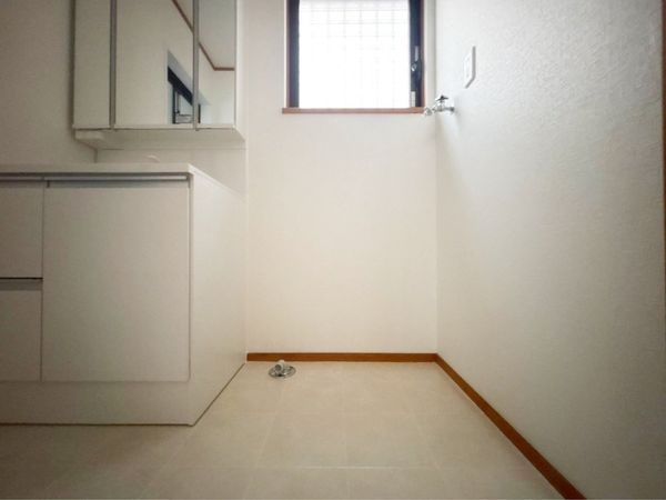 西宮市一里山町の中古一戸建て